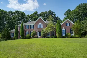 18 Valley View Dr, Grafton, MA 01536 - Photo 1