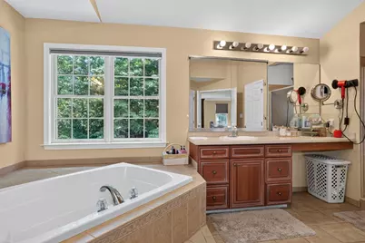 18 Valley View Dr, Grafton, MA 01536 - Photo 22