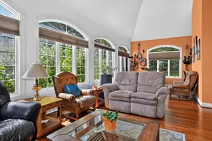 18 Valley View Dr, Grafton, MA 01536 - Photo 16