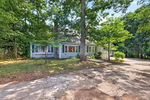 40 Oak St, Bellingham, MA 02019 - Photo 2