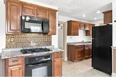 15 Hampstead St, Lowell, MA 01852 - Photo 26