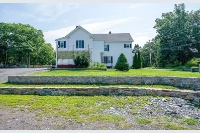 25 East St, Grafton, MA 01536 - Photo 4