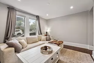 11 Town Hill St, Quincy, MA 02169 - Photo 14