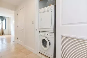 42 Beach St, Boston, MA 02111 - Photo 2