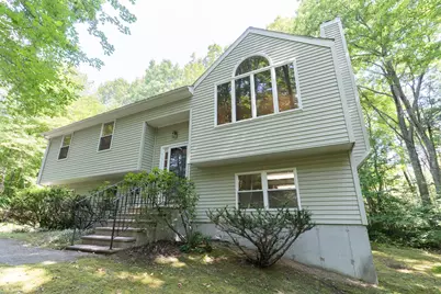 611 Henshaw St, Leicester, MA 01542 - Photo 34