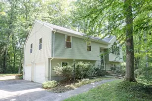 611 Henshaw St, Leicester, MA 01542 - Photo 1