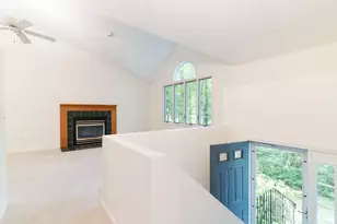 611 Henshaw St, Leicester, MA 01542 - Photo 12