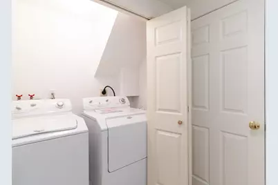 611 Henshaw St, Leicester, MA 01542 - Photo 32