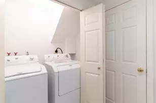 611 Henshaw St, Leicester, MA 01542 - Photo 32