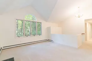 611 Henshaw St, Leicester, MA 01542 - Photo 10