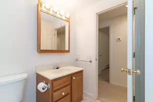 611 Henshaw St, Leicester, MA 01542 - Photo 20