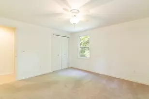 611 Henshaw St, Leicester, MA 01542 - Photo 22