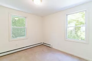 611 Henshaw St, Leicester, MA 01542 - Photo 26