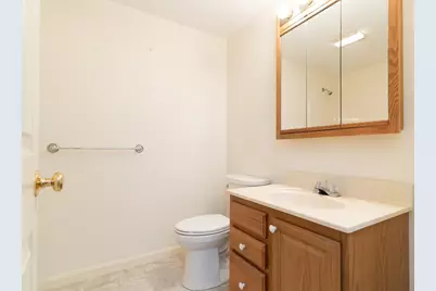 611 Henshaw St, Leicester, MA 01542 - Photo 18