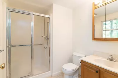 611 Henshaw St, Leicester, MA 01542 - Photo 24
