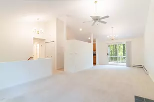 611 Henshaw St, Leicester, MA 01542 - Photo 6