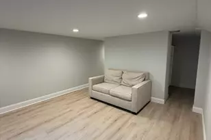 14 Warwick St, Boston, MA 02120 - Photo 16