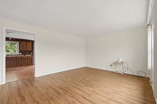 1966 Highland Ave, Fall River, MA 02720 - Photo 4