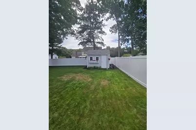 14 Ridgewood Circle, Lawrence, MA 01843 - Photo 8