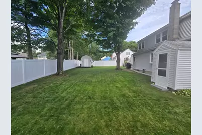 14 Ridgewood Circle, Lawrence, MA 01843 - Photo 4