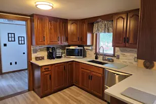 14 Ridgewood Cir, Lawrence, MA 01843 - Photo 12