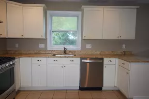 156 Russells Mills Rd, Dartmouth, MA 02748 - Photo 4