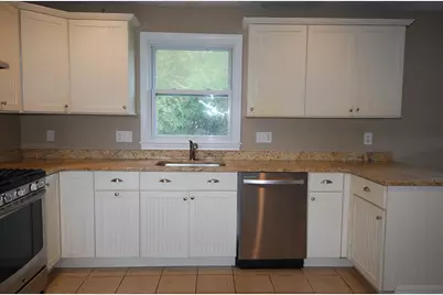 156 Russells Mills Rd, Dartmouth, MA 02748 - Photo 4