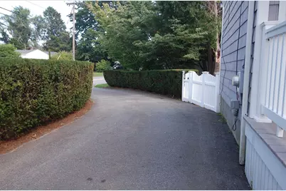 156 Russells Mills Rd, Dartmouth, MA 02748 - Photo 16