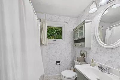 36 Regal St, Holliston, MA 01746 - Photo 18