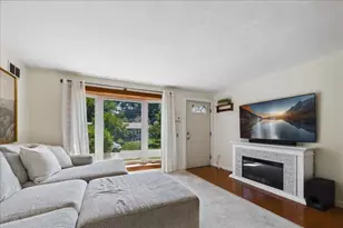 36 Regal St, Holliston, MA 01746 - Photo 2