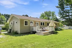 36 Regal St, Holliston, MA 01746 - Photo 22