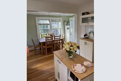 44 Mount Vernon St, Peabody, MA 01960 - Photo 2