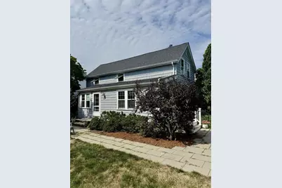 44 Mount Vernon St, Peabody, MA 01960 - Photo 16