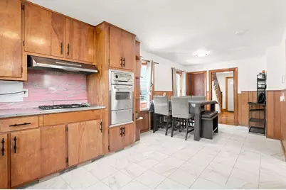 32 Villa Ave, Everett, MA 02149 - Photo 18