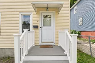 32 Villa Ave, Everett, MA 02149 - Photo 4