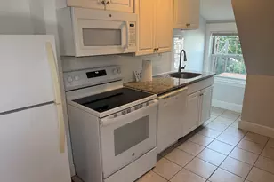 32 Paul Revere Rd, Arlington, MA 02476 - Photo 2