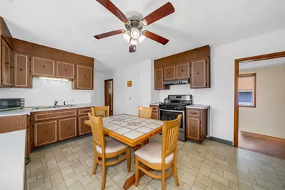 85 Arlington, Revere, MA 02151 - Photo 10