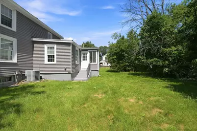 260 Thurber Ave, Attleboro, MA 02703 - Photo 4