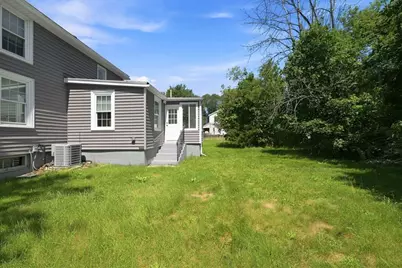 260 Thurber Ave, Attleboro, MA 02703 - Photo 4