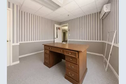 Seven Henry St, Worcester, MA 01604 - Photo 16