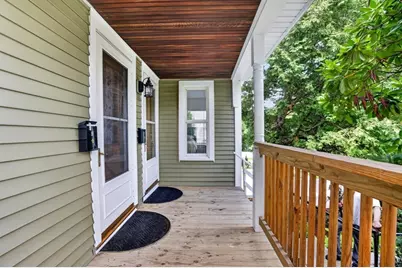 33 Parsons St, Newton, MA 02465 - Photo 4