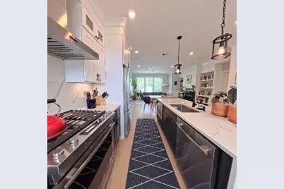 113 Beacon Street #C, Somerville, MA 02143 - Photo 4