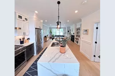 113 Beacon Street #C, Somerville, MA 02143 - Photo 2