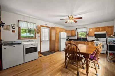13 Lakeside Ave, Lakeville, MA 02347 - Photo 8