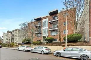 39 Englewood Ave, Boston, MA 02135 - Photo 8