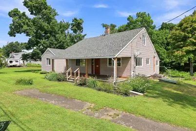 125 South St, Granby, MA 01033 - Photo 2