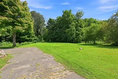 125 South St, Granby, MA 01033 - Photo 12