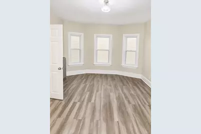 221 West Harvard St #3, Brockton, MA 02301 - Photo 4