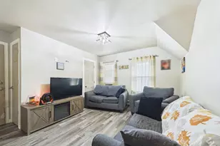 130 Rockland St, New Bedford, MA 02740 - Photo 20