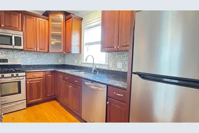 75 Brackett St #C, Quincy, MA 02169 - Photo 2